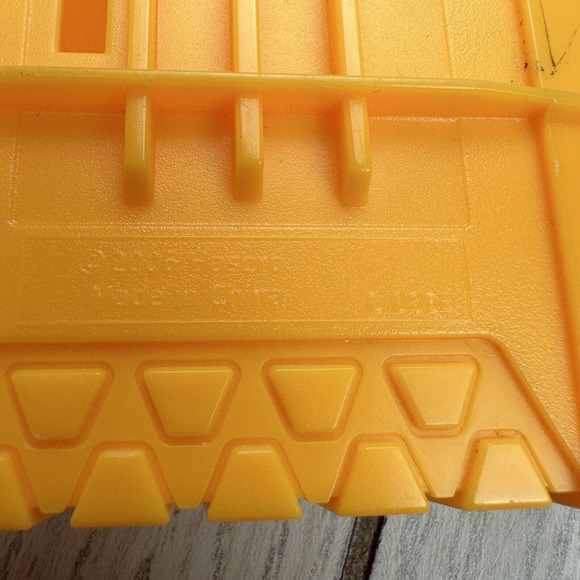 Hasbro Orange And Yellow Streamline Dart Clip Holds 6 Darts - Picture 6 of 7